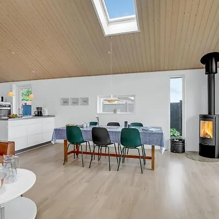Awesome Home In Otterup With Wifi